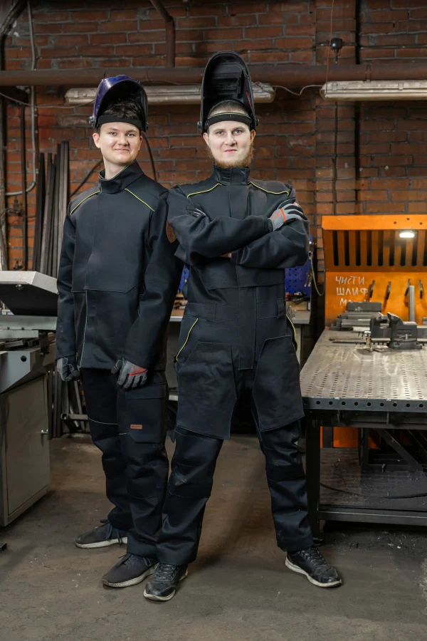 Комбинезон сварщика 2 класса Brodeks FS 58-02, черный